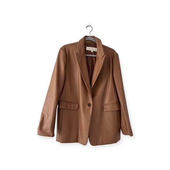Sebby Faux Leather One-Button Peak Lapel Blazer - Picture 2 of 4